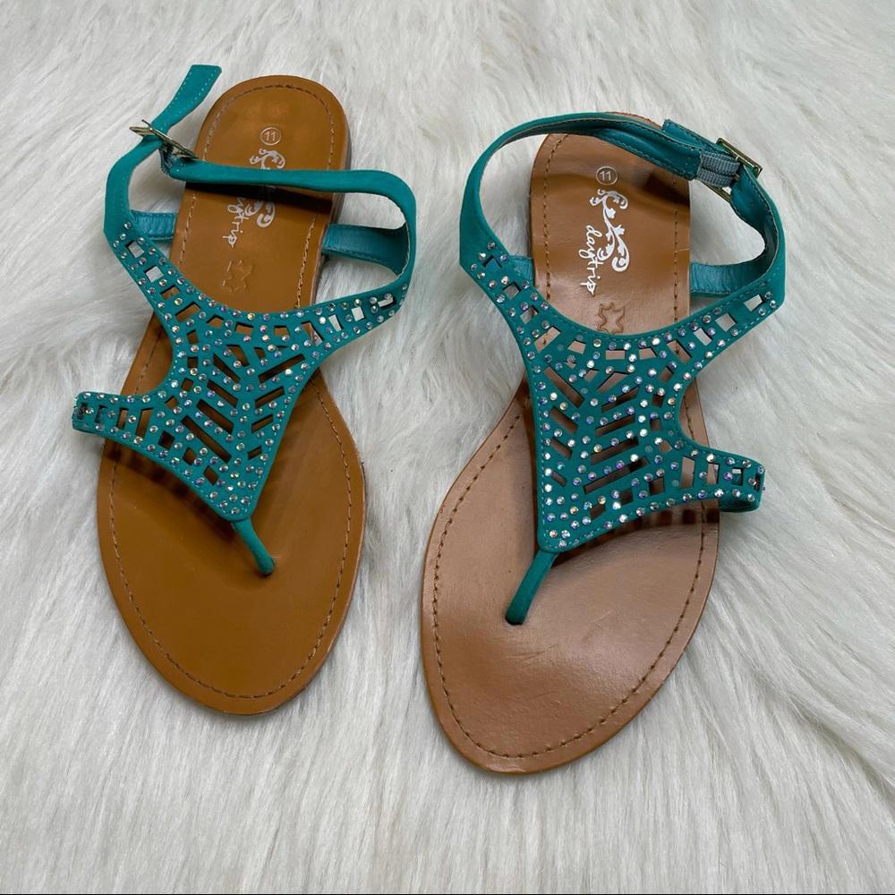 Daytrip Buckle shoes Turquoise Beaded Thong Sandal size 11